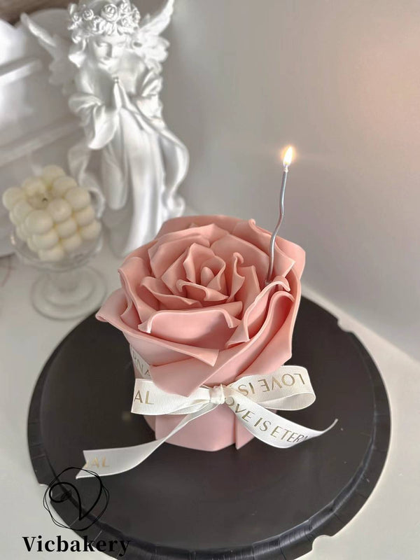 Fondant rose cake