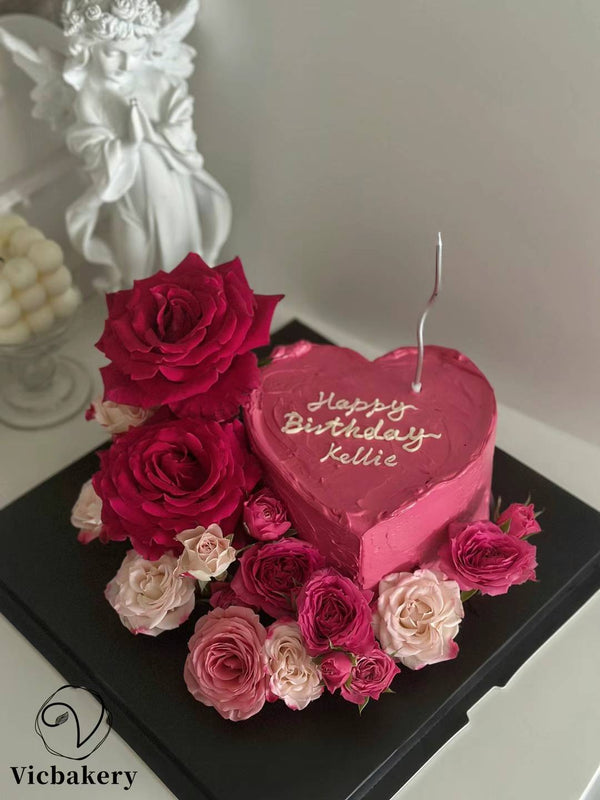 Rosy flower cake