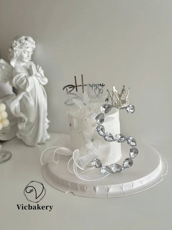 Diamon alphabet cake