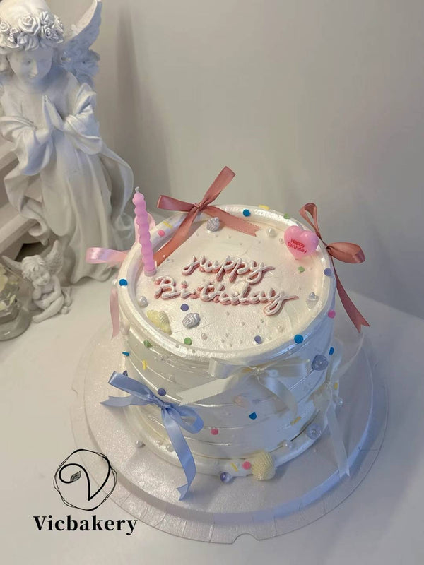 Cake with bows