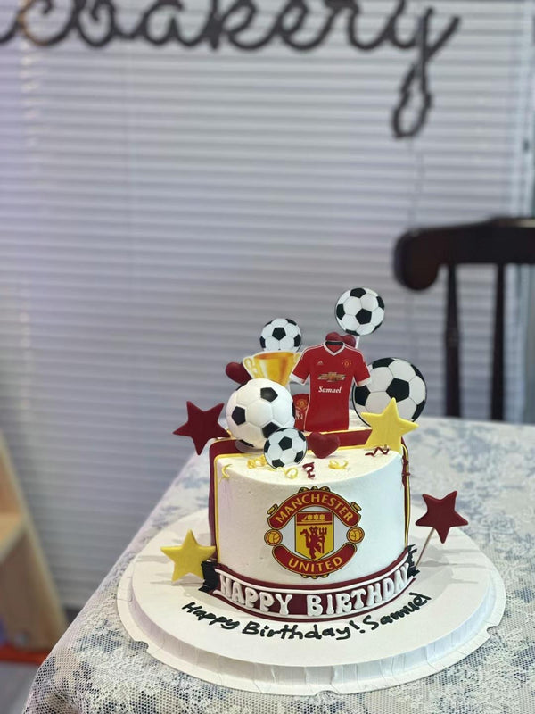 Men's Cake-with Football elements
