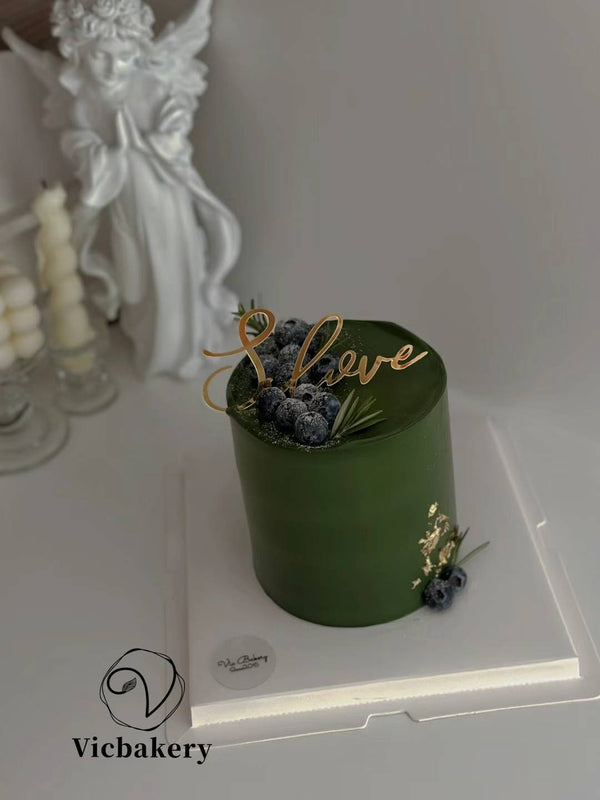 Men's Cake-green cake with blueberries