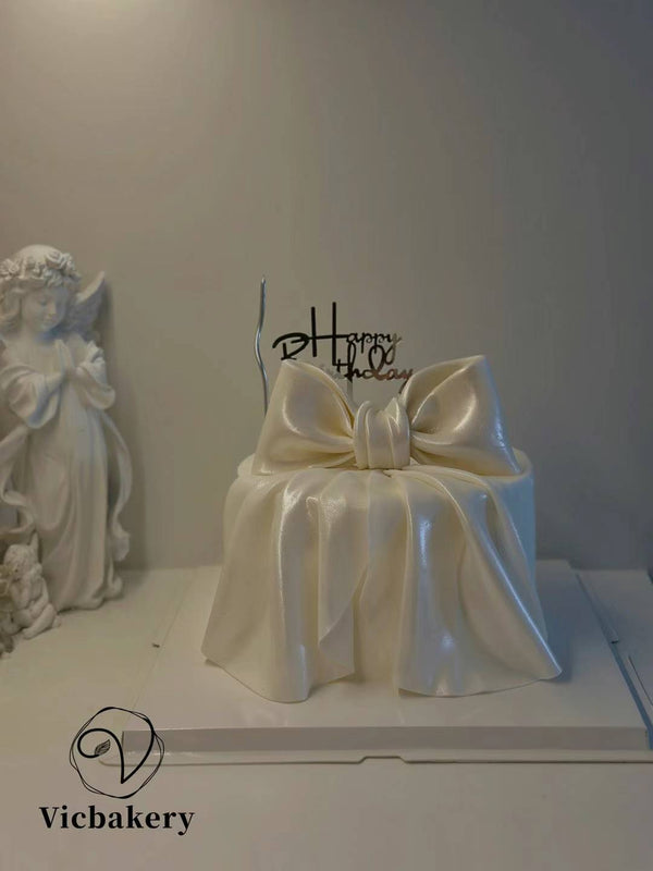 Silky bow cake